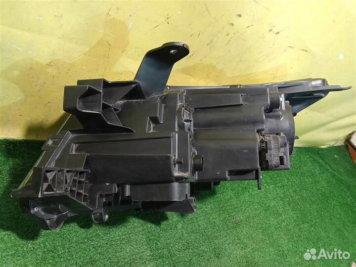 Фара правая LED Haval (Хавал) H9 2015