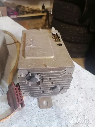 Автомобильный радиоприемник Газ 21 Волга