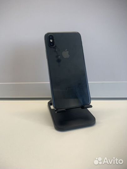 iPhone X, 64 ГБ
