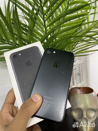 iPhone 7, 32 ГБ