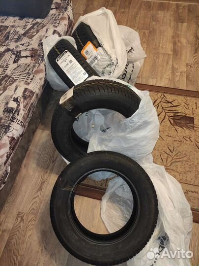 Continental ContiVikingContact 7 175/65 R14 92T