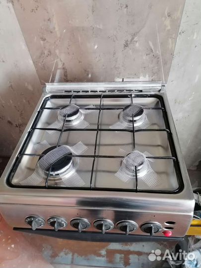 Плита газовая с электрической духовкой