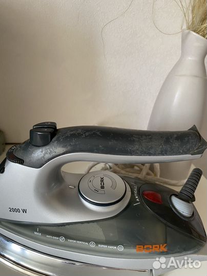 Утюг Bork рабочий