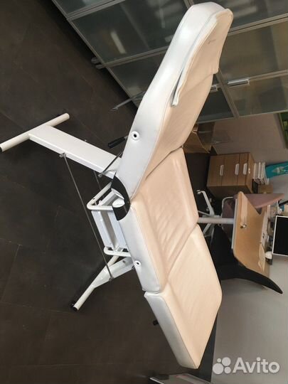 Косметологическое кресло бу