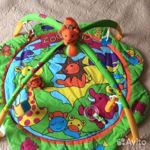 Развивающий коврик для малышей