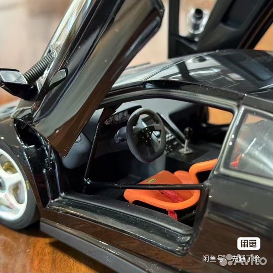 Модель Lamborghini Diablo