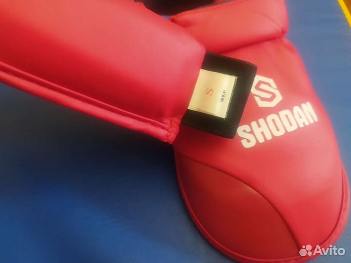 Защита голени и стопы