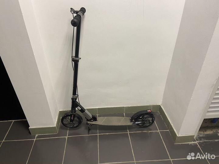 Самокат взрослый 2-х колесный Roces 200