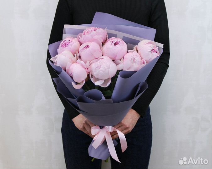 Букет из пионов