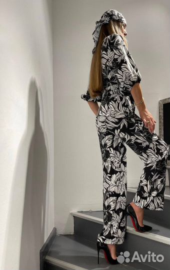 Комплект с брюками