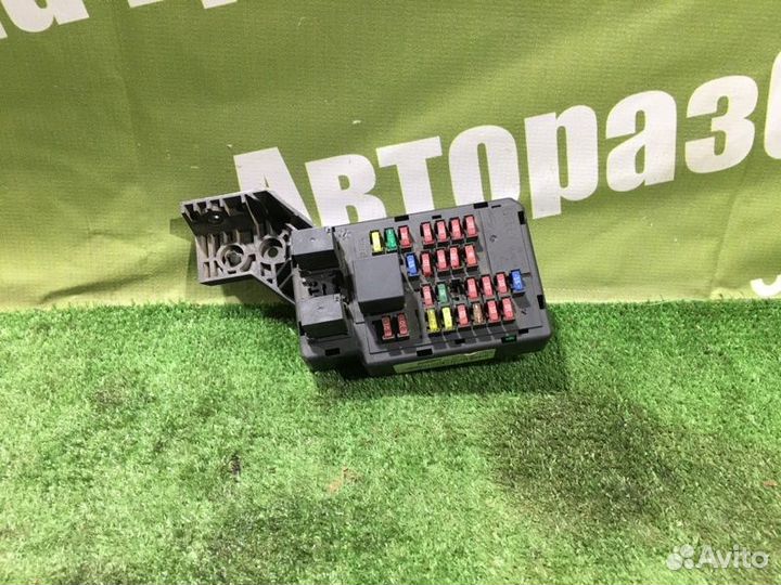 Блок предохранителей салонный Geely Emgrand Ec7