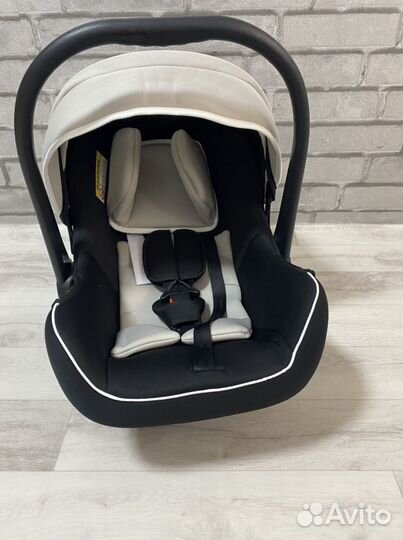 Автолюлька от 0 до 13 кг (чёрно - белая )