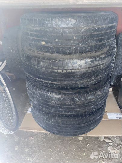 Hankook Ventus ME01 K114 215/70 R16 100H