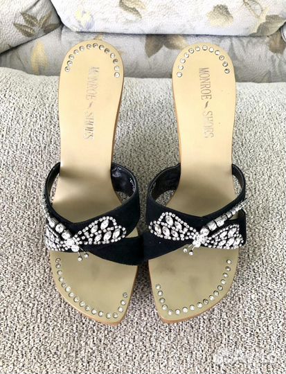 Шлепанцы со стразами Monroe на каблуке