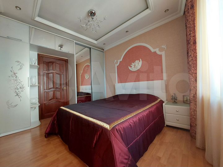 3-к. квартира, 84 м², 9/9 эт.