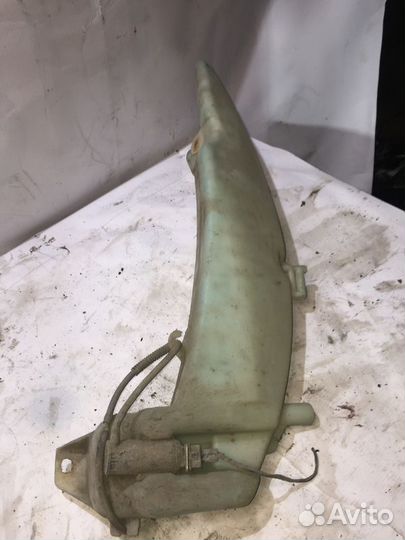 Бачок омывателя лобового стекла Ford Focus