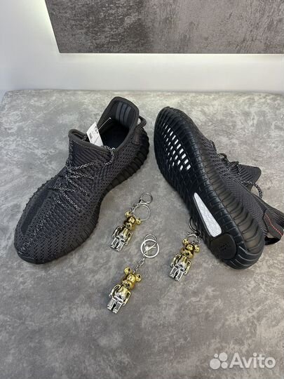 Кроссовки Yeezy Boost 350 v2