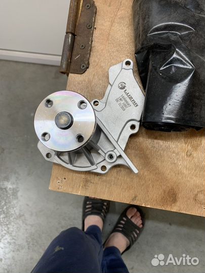 Помпа на форд фокус