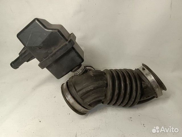 Патрубок корпуса воздушного фильтра Nissan X-trail