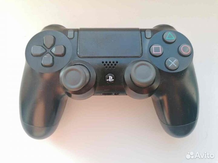 Sony Dualshock 4 v2 (Черный) Б/У