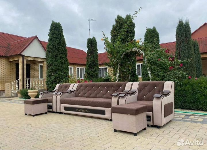 Диван в офис