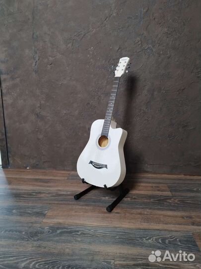 Гитара с комплектом