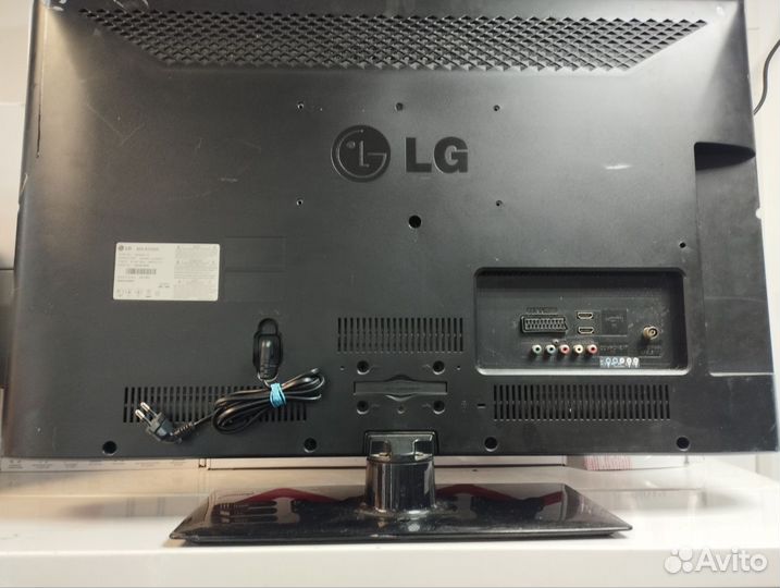 Телевизор LG 32LS3400