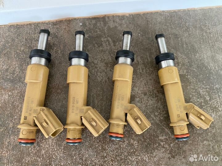 Форсунки топливные toyota corolla 160/170/180