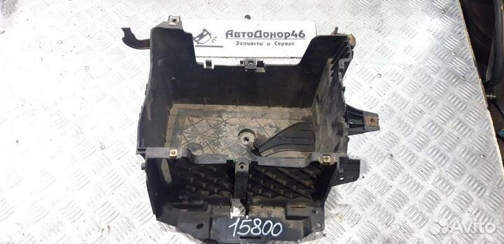 Площадка под акб Renault Megane 3