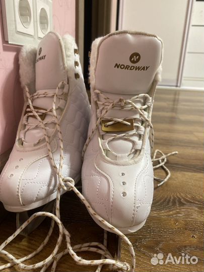 Коньки фигурные 35 размер для девочки