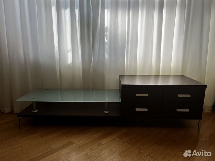 Тумба под телевизор