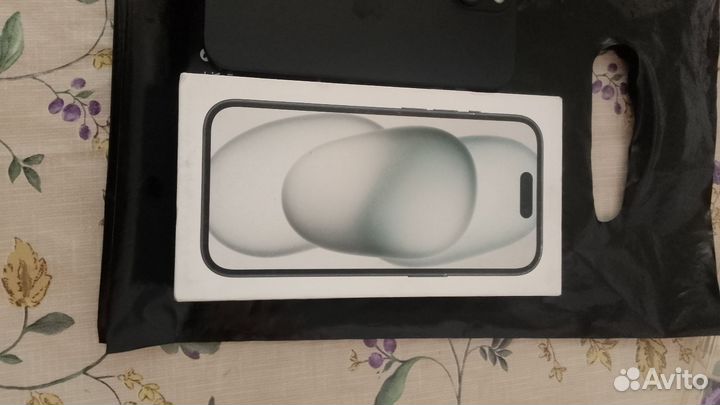 iPhone 15, 128 ГБ