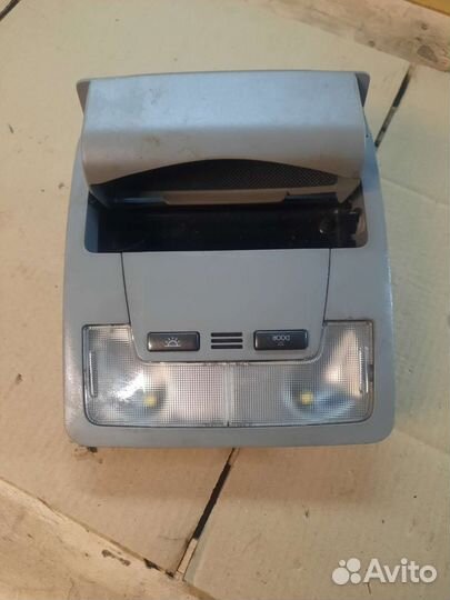 Плафон салонный toyota highlander u50