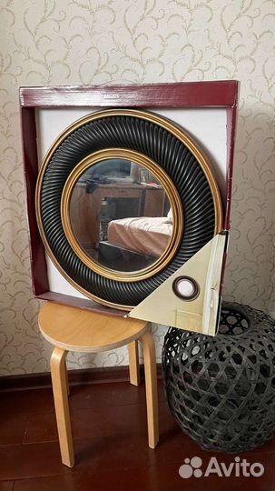 Зеркало настенное