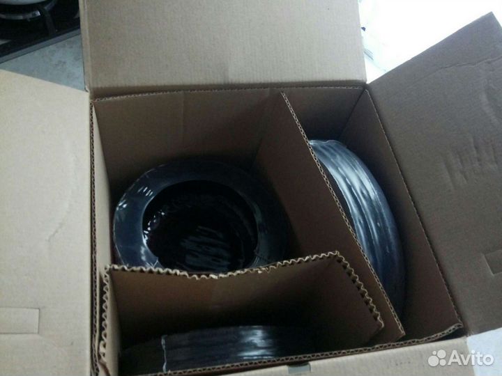 Сервиз, тарелки