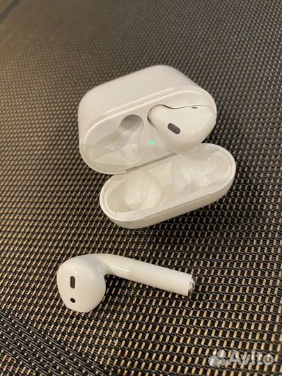 Наушники Apple Airpods 2 оригинал