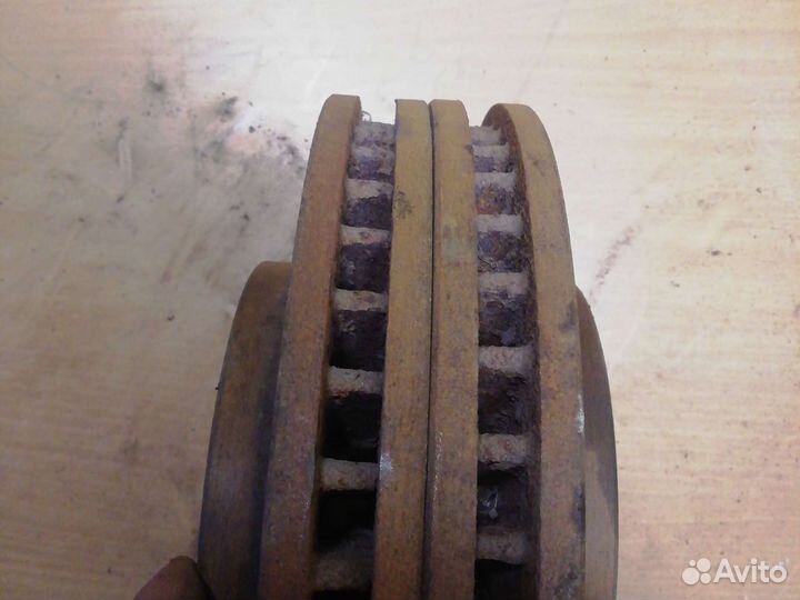 Диски тормозные передние Toyota Camry graciasxv20