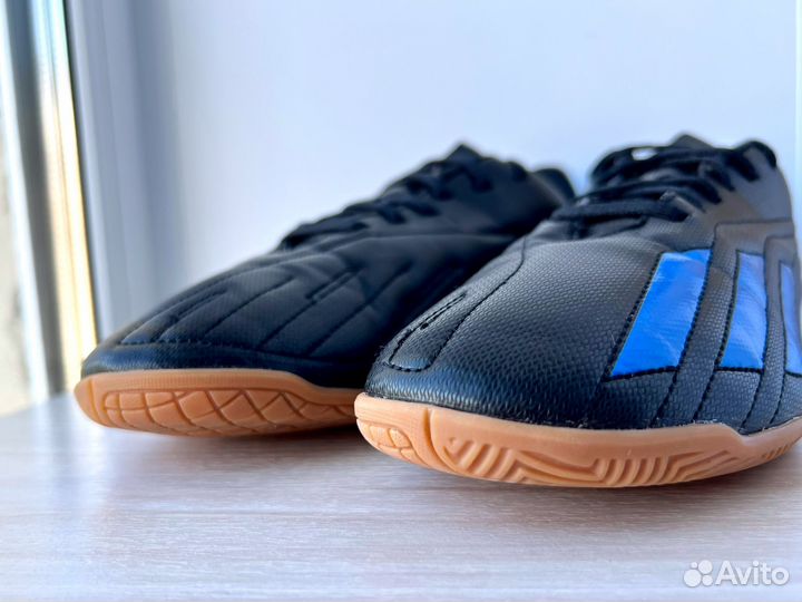 Футзалки adidas