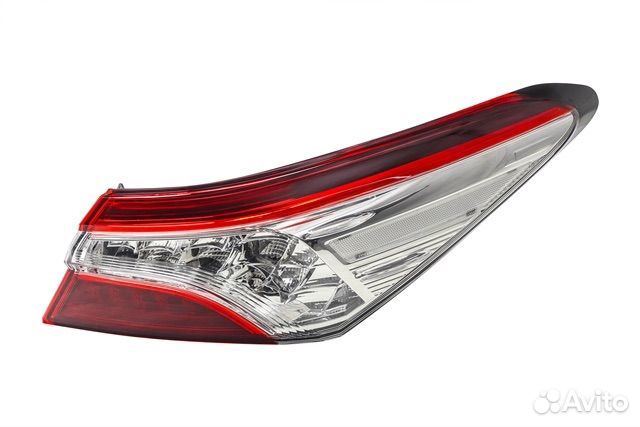 Фонарь зад. правый внешн. диод.toyota camry V70