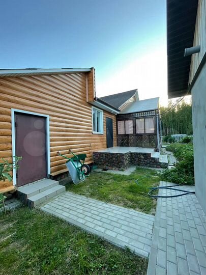 Дом 164,6 м² на участке 8 сот.