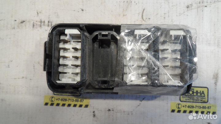 Блок кнопок в сборе mersedes 527601