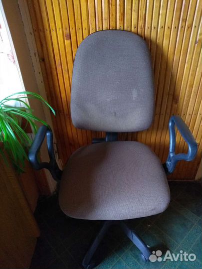 Компьютерное кресло