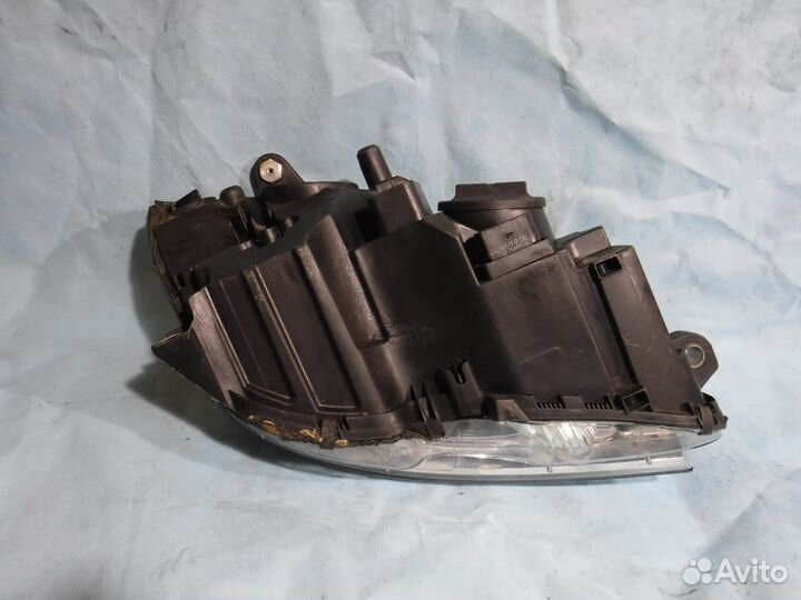 Фара левая Mercedes C-klasse W204 / С класс В204