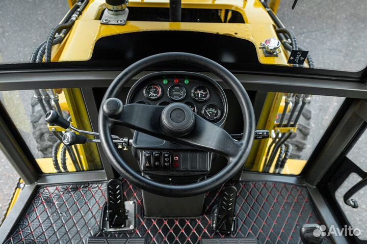 Экскаватор-погрузчик Redstar T17.5/24, 2023