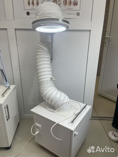 Вытяжка для маникюра и педикюра Торнадель