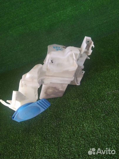 Бачок омывателя Volkswagen Passat B6 cdaa 2010