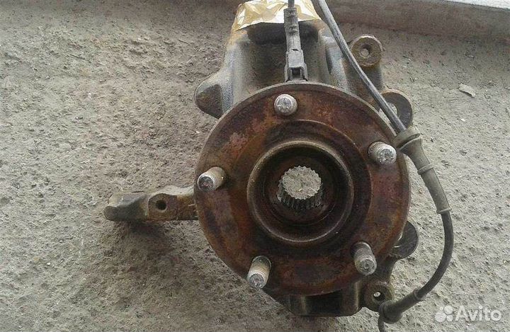 Поворотный кулак левый / правый Форд Фокус 3