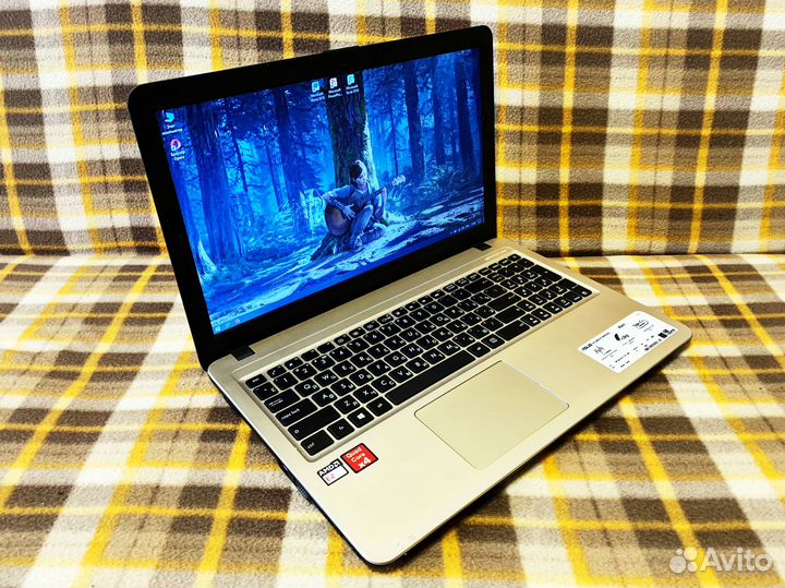 Ноутбук Asus Как новый Full-HD 4 Ядра SSD +Сумка