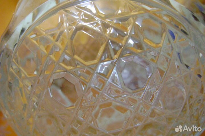 Хрустальная ваза-конфетница 