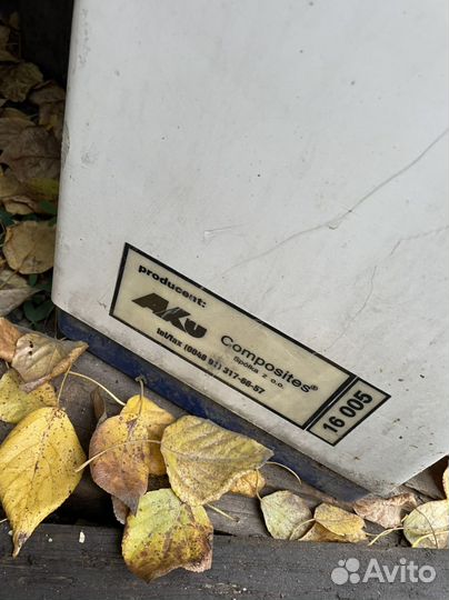 Уличная мусорка урна